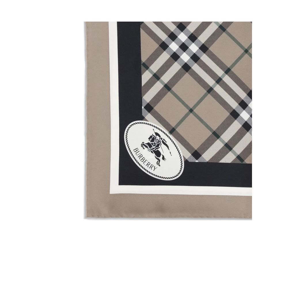Burberry Silk Scarf – par Burberry | Disponible sur Sandy Store ByNet