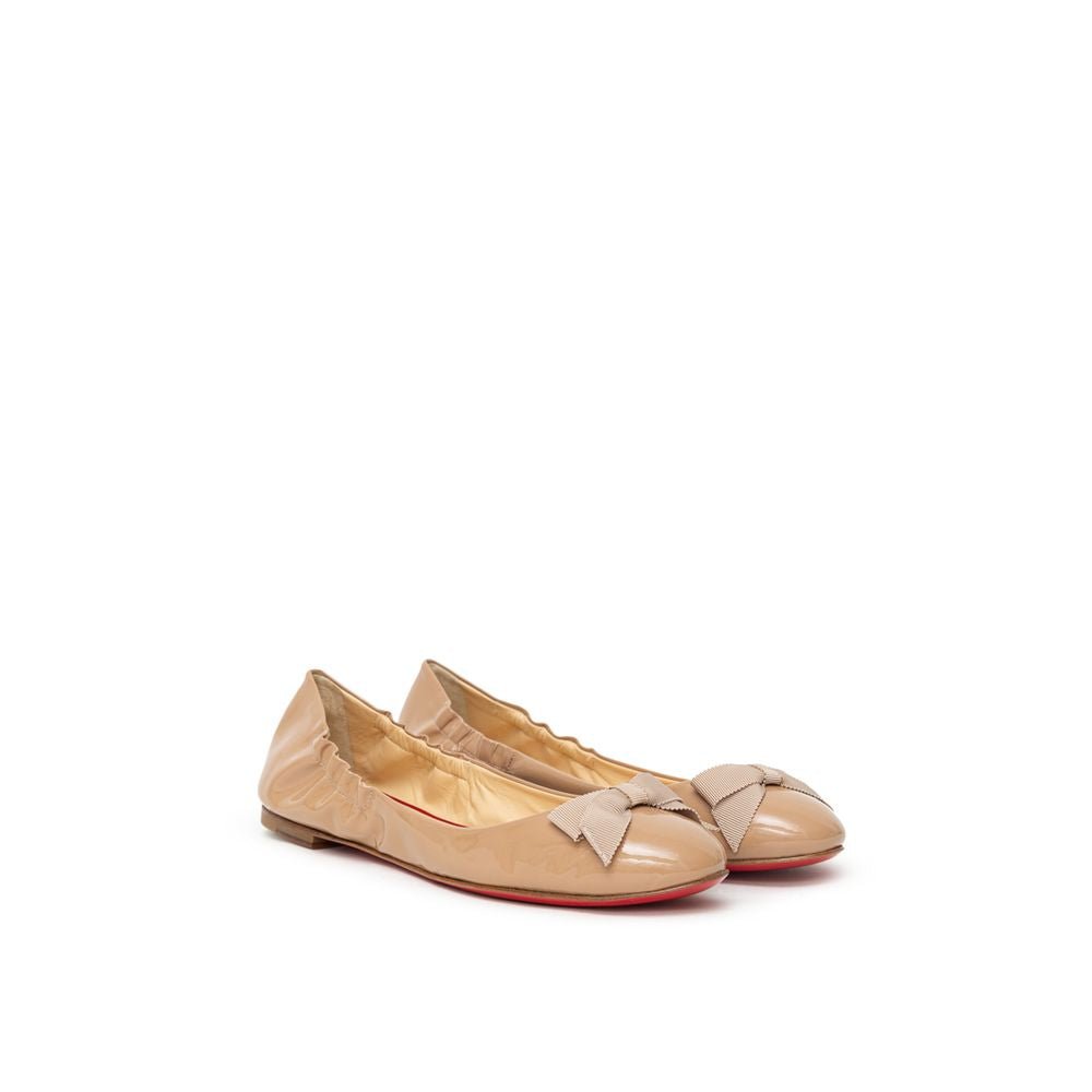 Christian Louboutin Beige Patent Leather Flat Shoe - Sandy Store ByNet