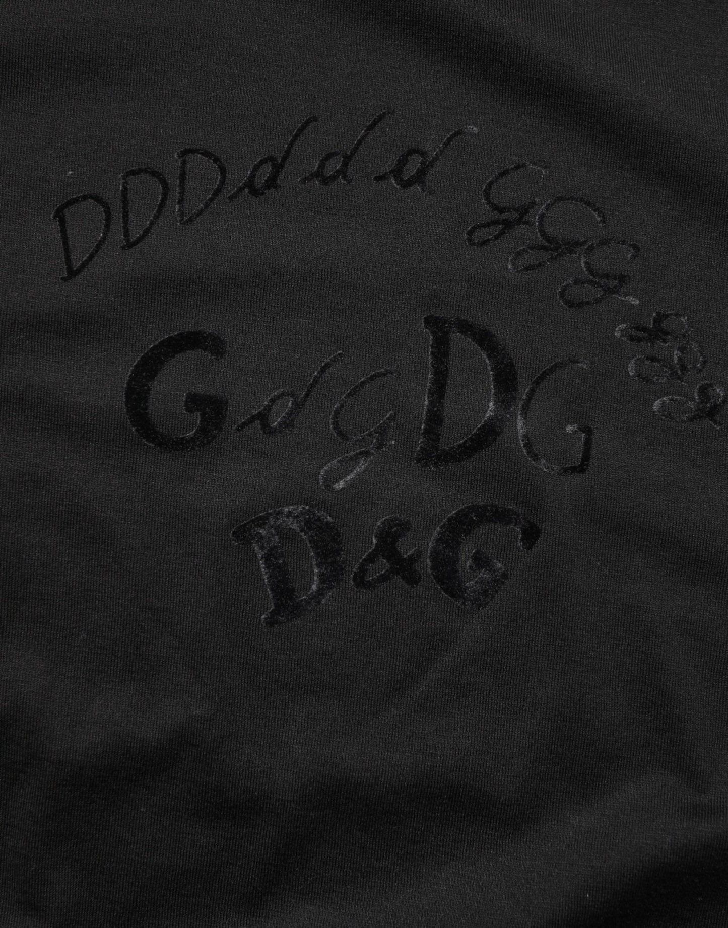 Dolce & Gabbana Black Cotton Velvet Logo Print Men T-shirt – IT44 | XS par Dolce & Gabbana | Disponible sur Sandy Store ByNet