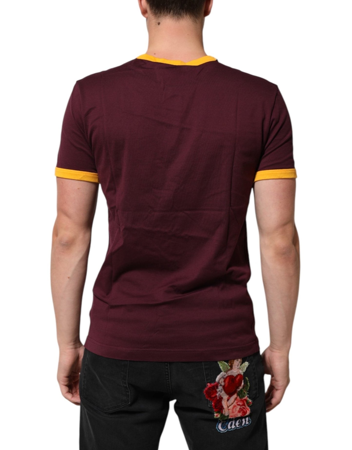 Dolce & Gabbana Burgundy Cotton DG Super King Logo T-Shirt – IT48 | M par Dolce & Gabbana | Disponible sur Sandy Store ByNet