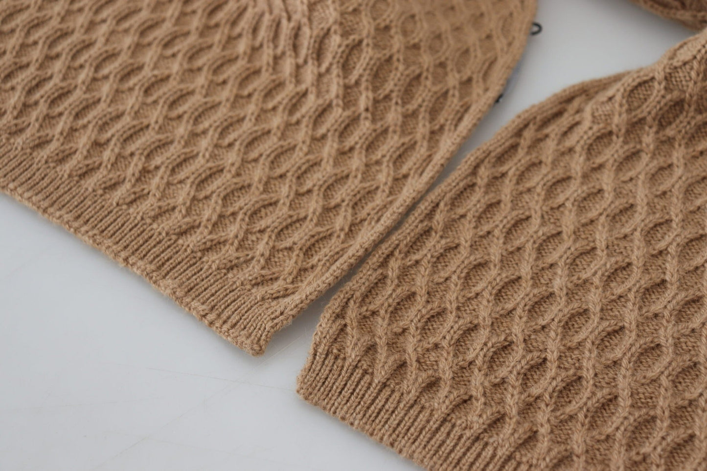 Dolce & Gabbana Elegant Dark Brown Knitted Scarf - Sandy Store ByNet
