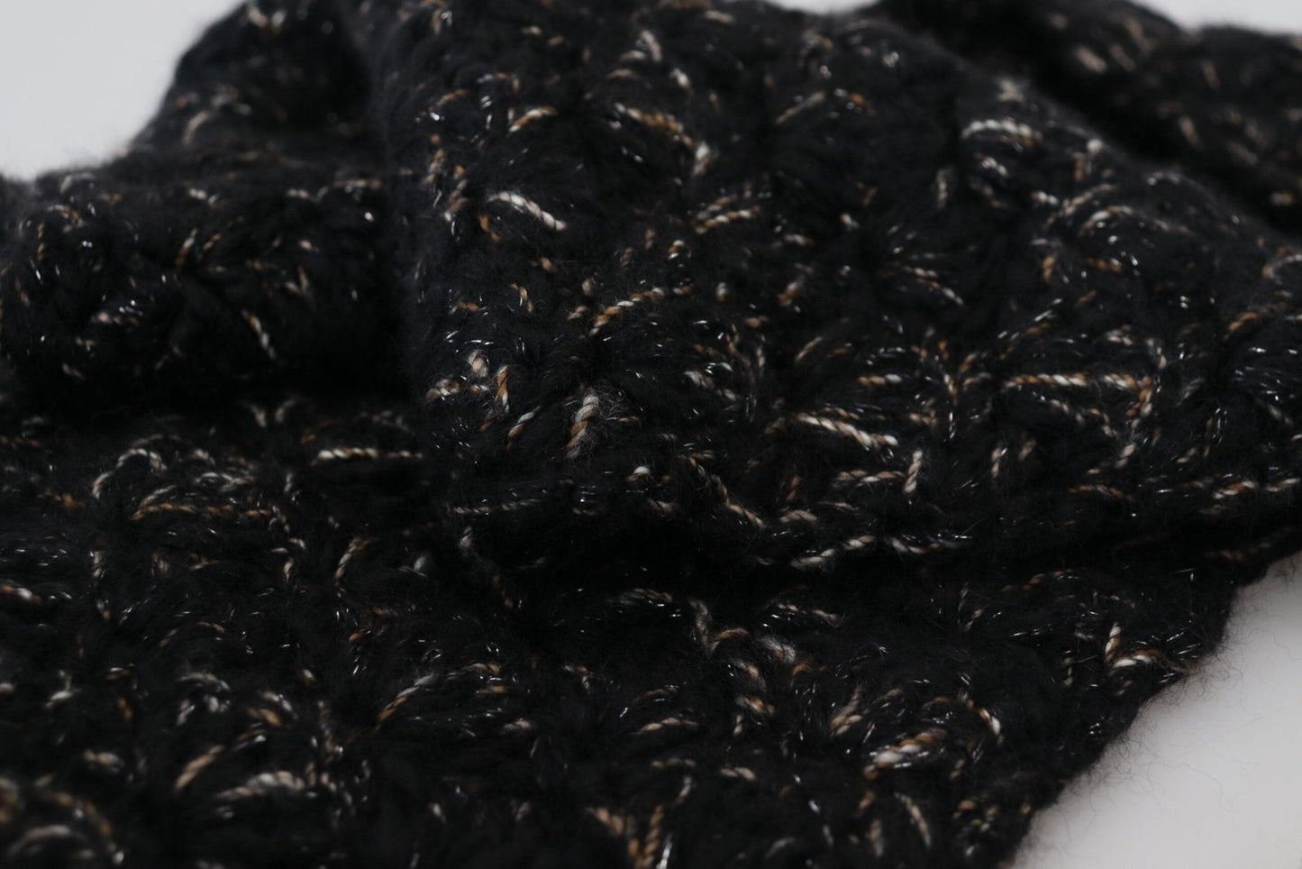 Dolce & Gabbana Elegant Virgin Wool Blend Black Scarf - Sandy Store ByNet