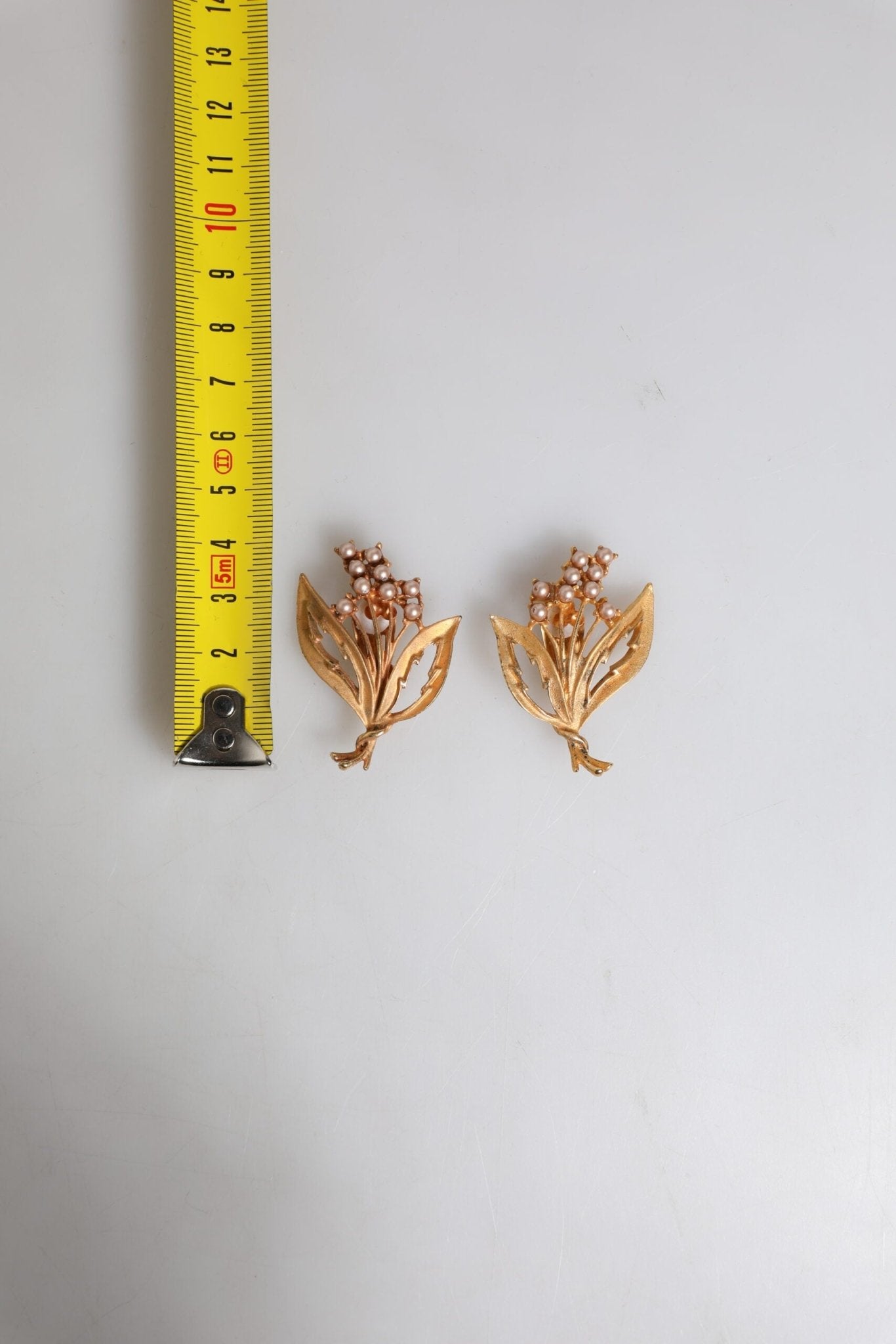 Dolce & Gabbana Gold Tone Brass Lily Of The Valley Pearl Clip On Earrings - Sandy Store ByNet