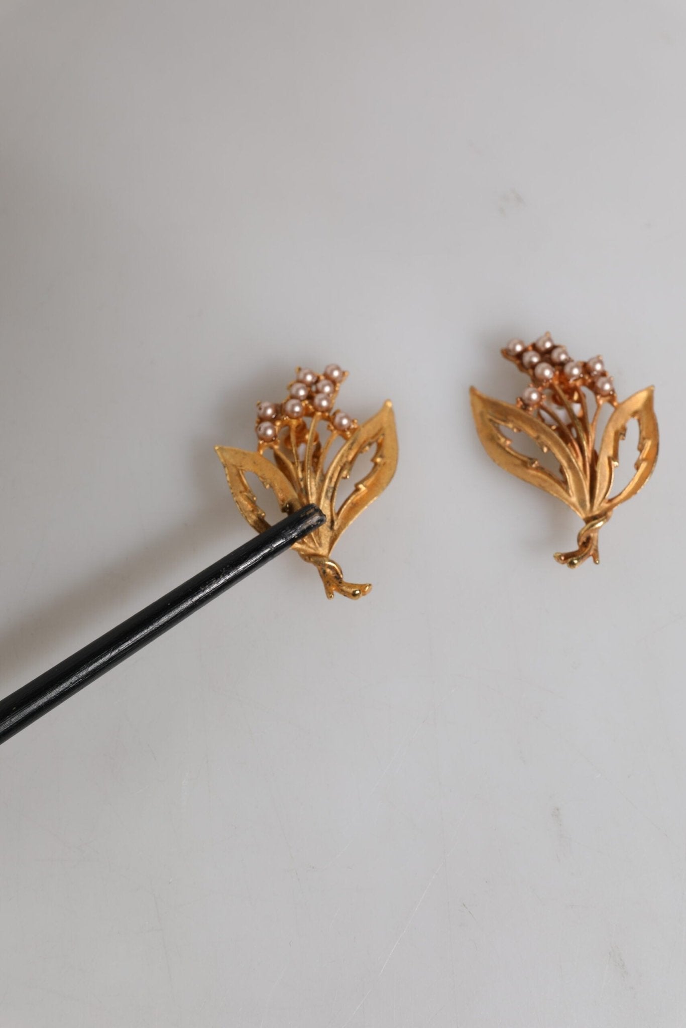Dolce & Gabbana Gold Tone Brass Lily Of The Valley Pearl Clip On Earrings - Sandy Store ByNet