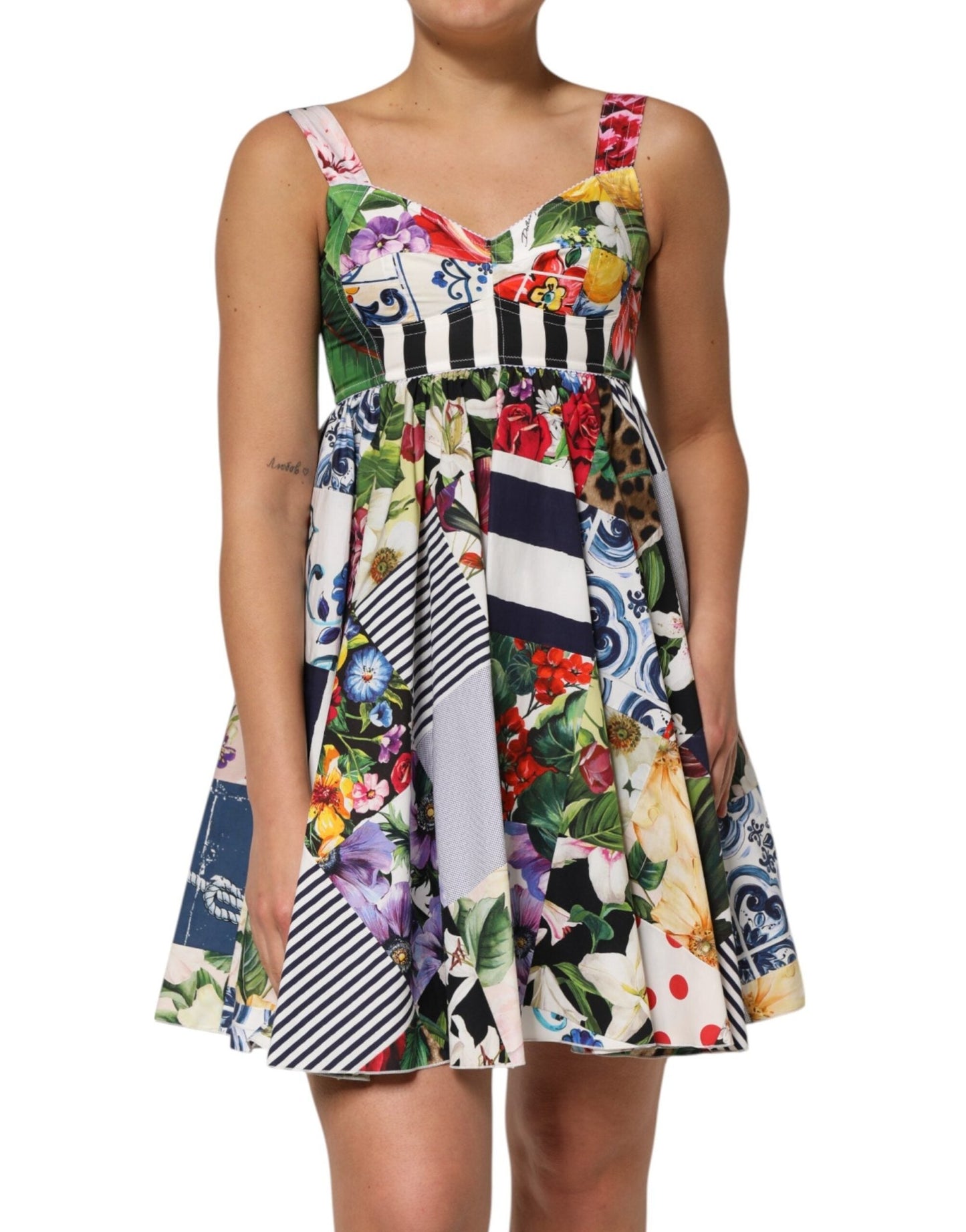 Dolce & Gabbana Multicolor Patchwork Cotton AlineMini Dress – IT36|XXS par Dolce & Gabbana | Disponible sur Sandy Store ByNet