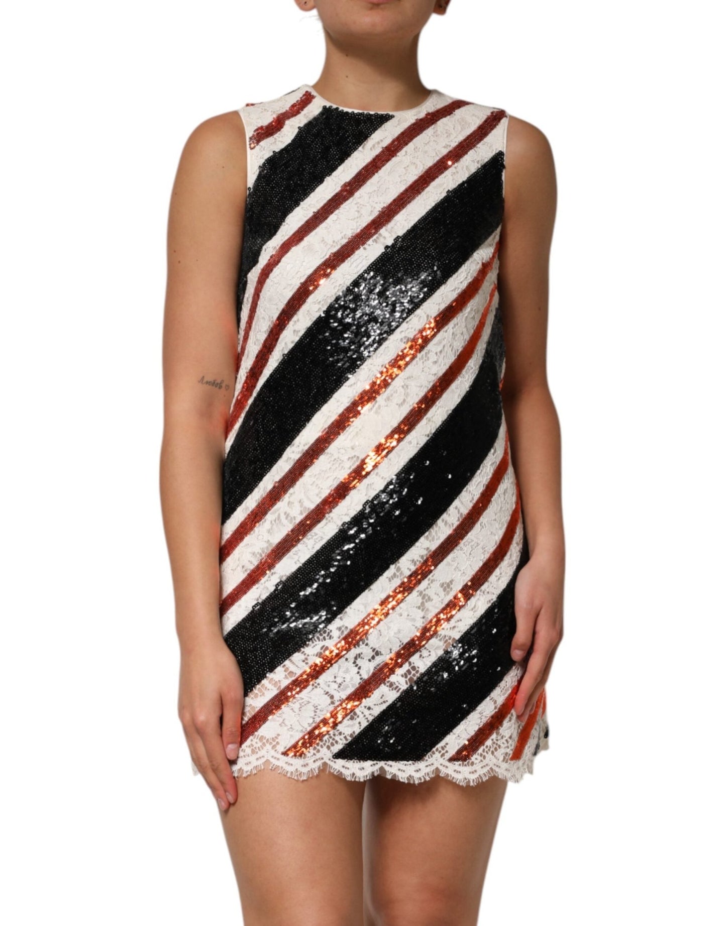 Dolce & Gabbana Multicolor Sequin Embellished Shift Dress – IT36|XXS par Dolce & Gabbana | Disponible sur Sandy Store ByNet