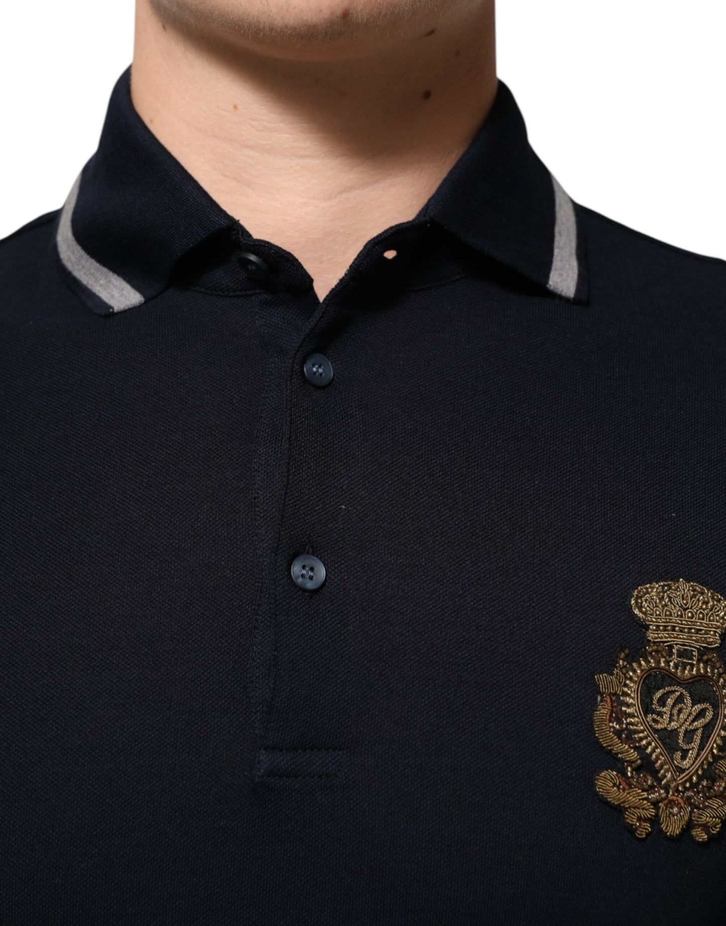 Dolce & Gabbana Navy Blue Cotton Crown Crest Logo Men T-Shirt – IT44 | XS par Dolce & Gabbana | Disponible sur Sandy Store ByNet
