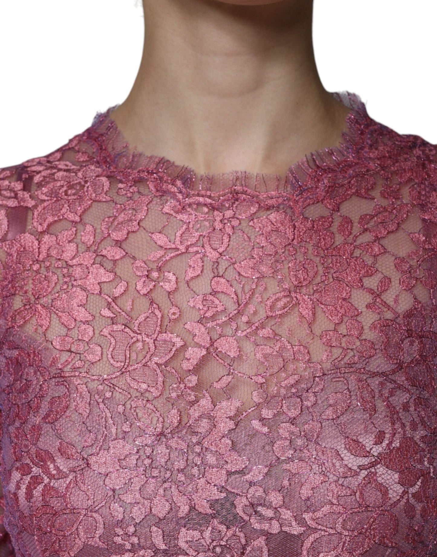 Dolce & Gabbana Pink Floral Lace Long Sleeve Midi Dress – IT36|XXS par Dolce & Gabbana | Disponible sur Sandy Store ByNet