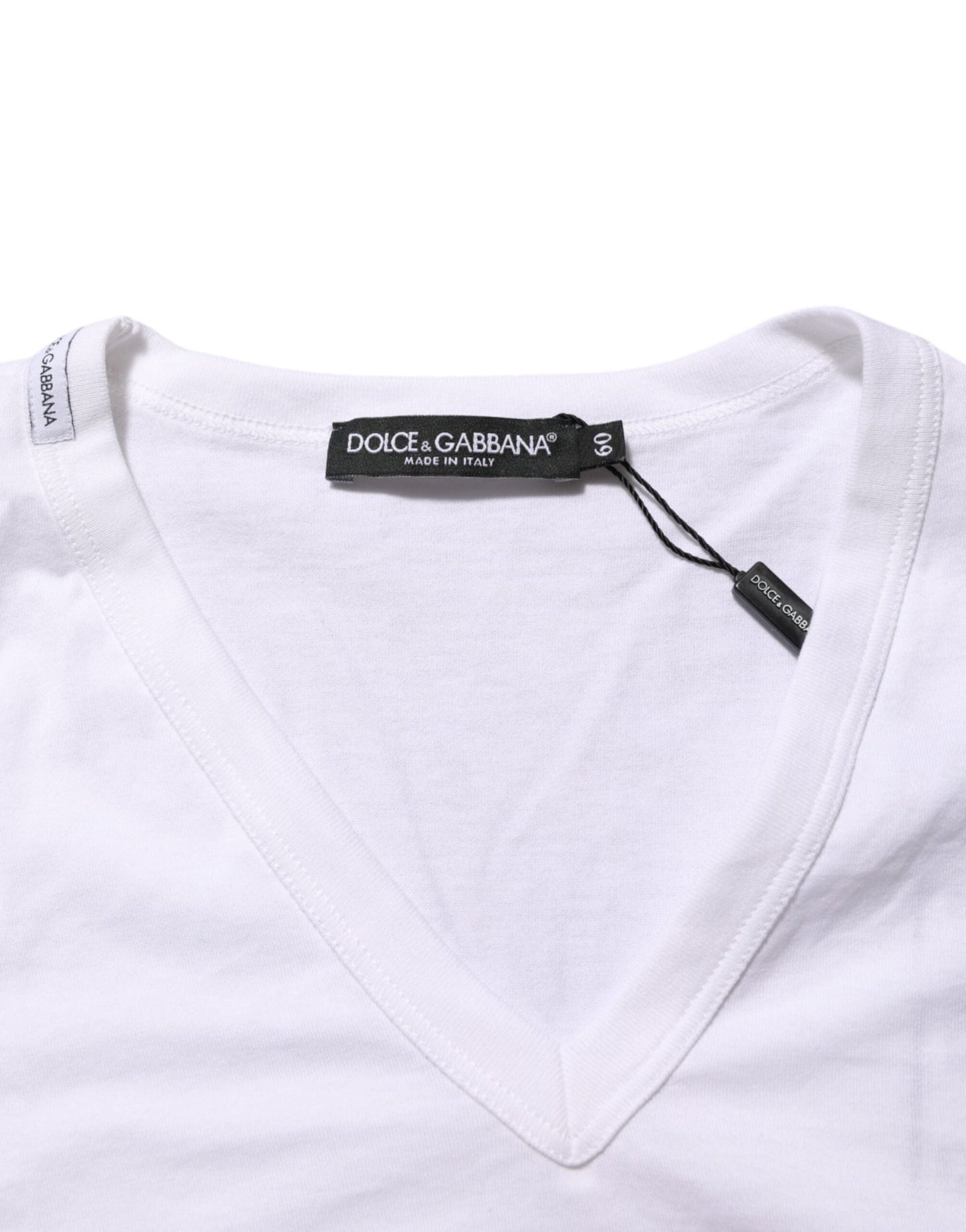 Dolce & Gabbana White Cotton V - Neck Short Sleeves T-shirt – IT60 | 3XL par Dolce & Gabbana | Disponible sur Sandy Store ByNet