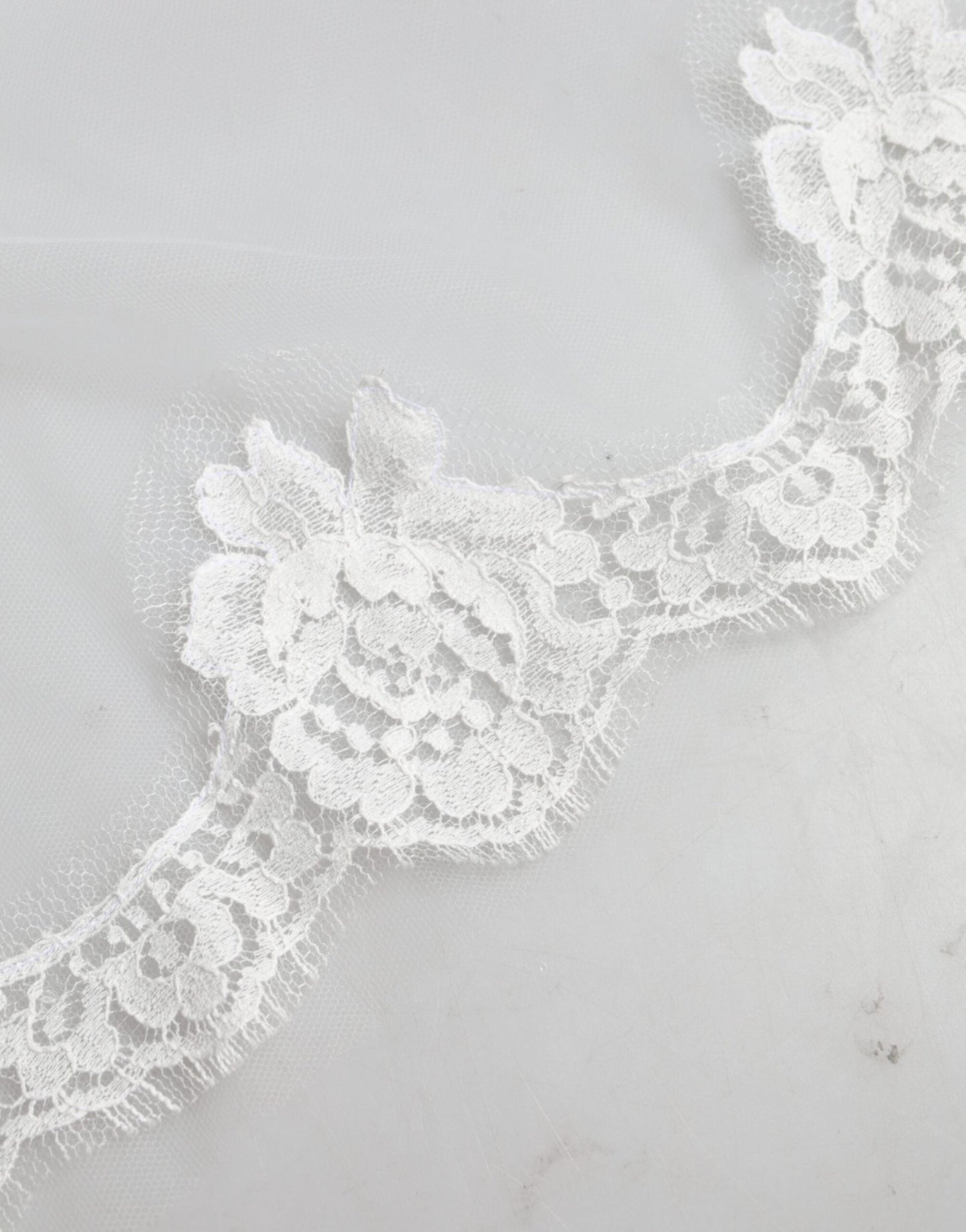 Dolce & Gabbana White Floral Lace Nylon Floor Length Wedding Veil - Sandy Store ByNet