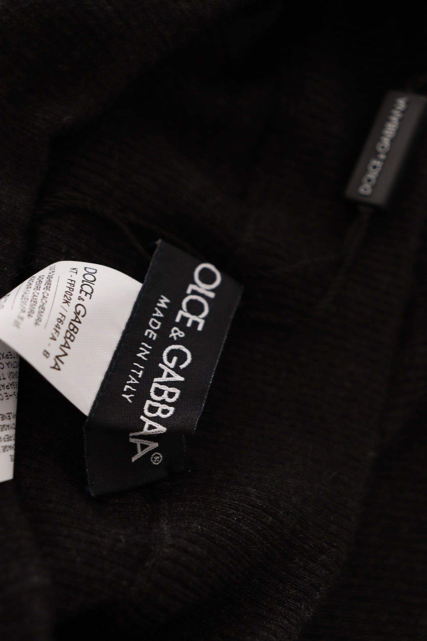 Dolce &amp; Gabbana Medias Elegantes De Cachemira Gris | Lujo de invierno