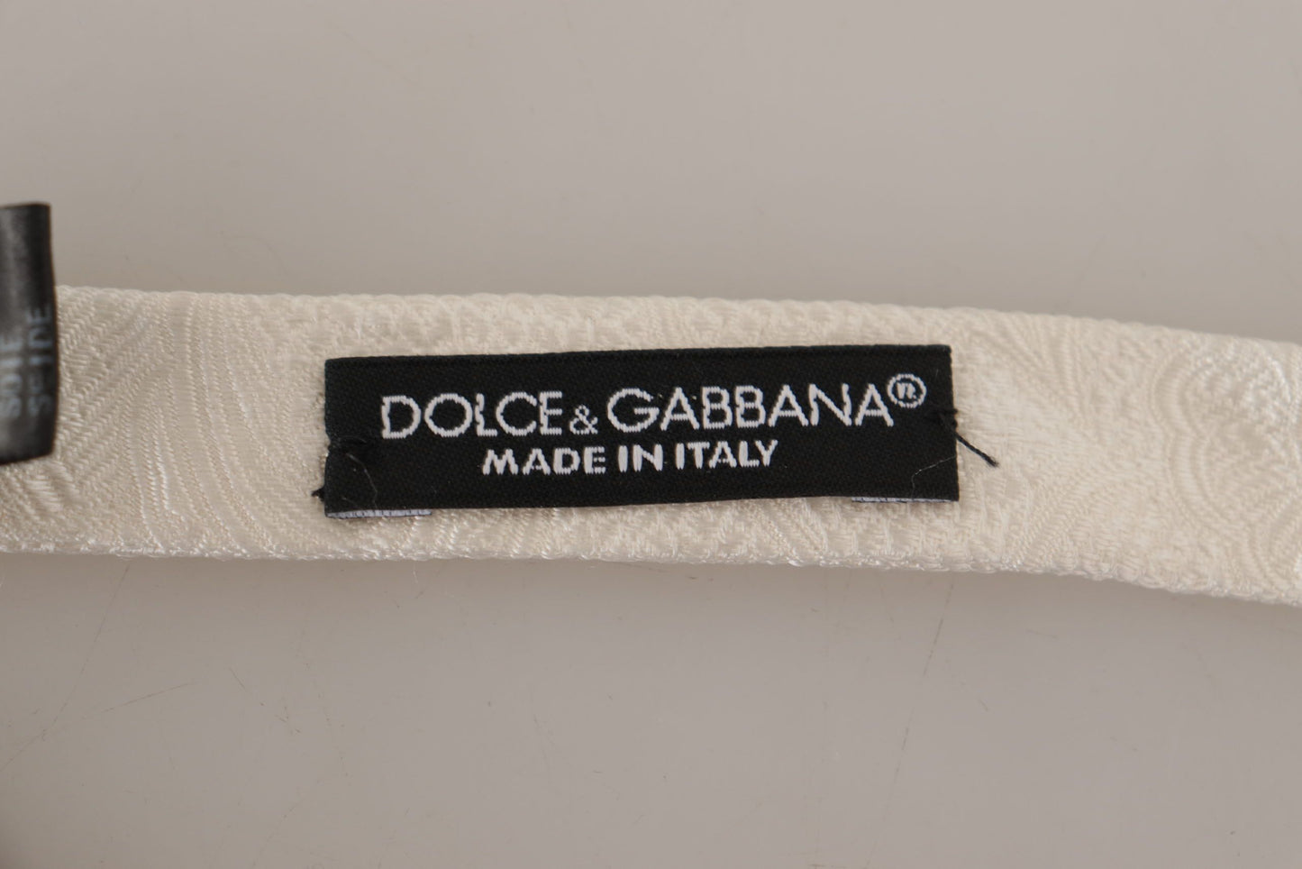 Dolce &amp; Gabbana Elegant White Silk Bow Tie