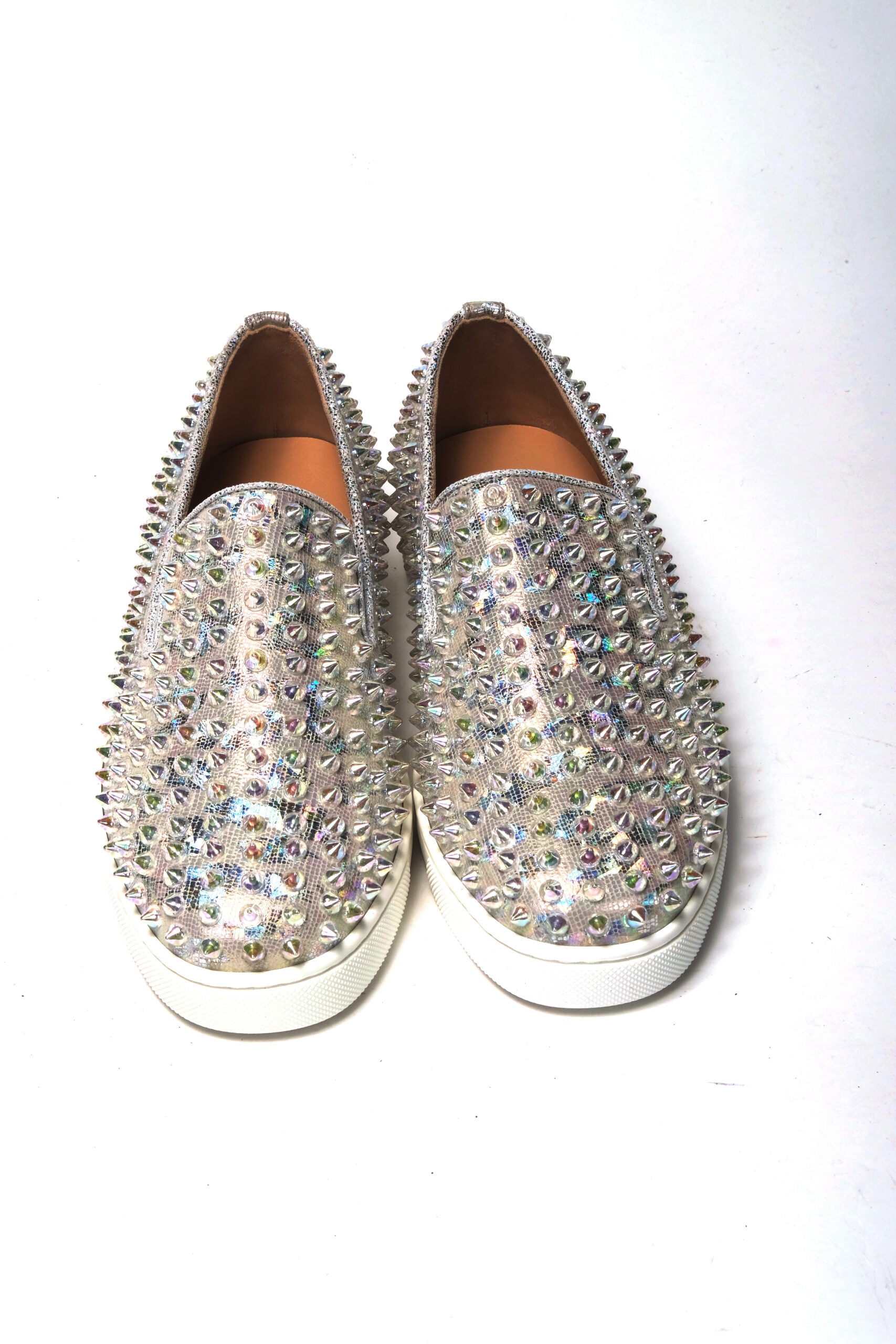 Christian Louboutin White Ab/Clear Ab Roller Boat Woman Flat Sneaker – EU35.5/US5 par Christian Louboutin | Disponible sur Sandy Store ByNet