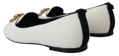 Dolce &amp; Gabbana Elegantes mocasines de terciopelo blanco con detalle de corazón dorado
