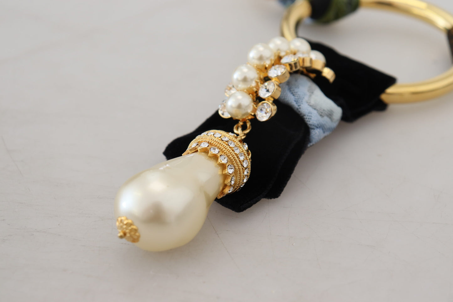 Dolce &amp; Gabbana Elegante collar llamativo de perlas de latón dorado