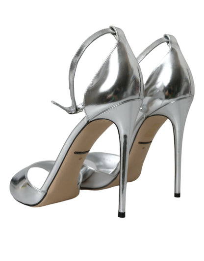 Dolce &amp; Gabbana Zapatos plateados con sandalias de tacón de cuero KEIRA