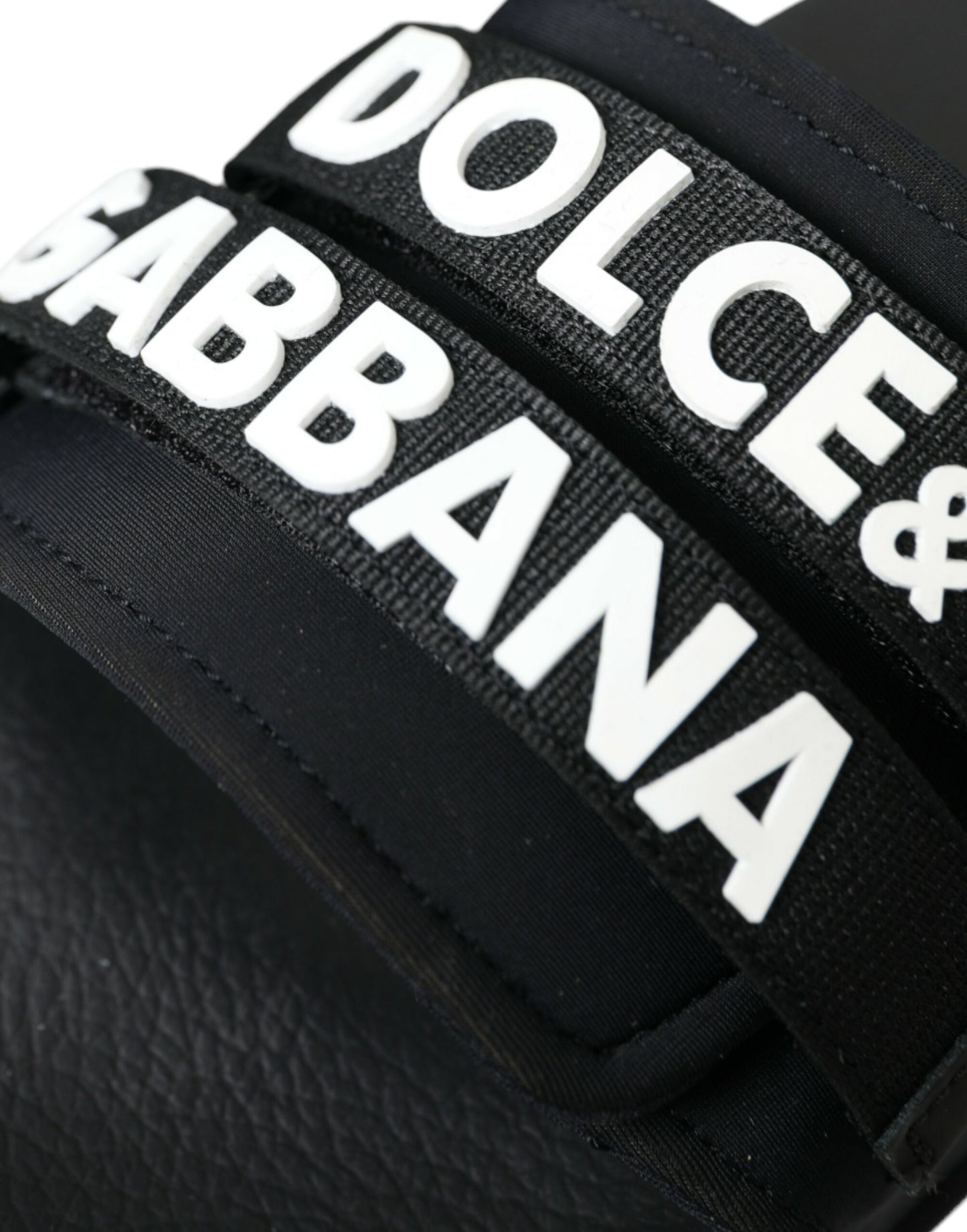 Dolce &amp; Gabbana Chanclas de neopreno negras Zapatos planos para la playa