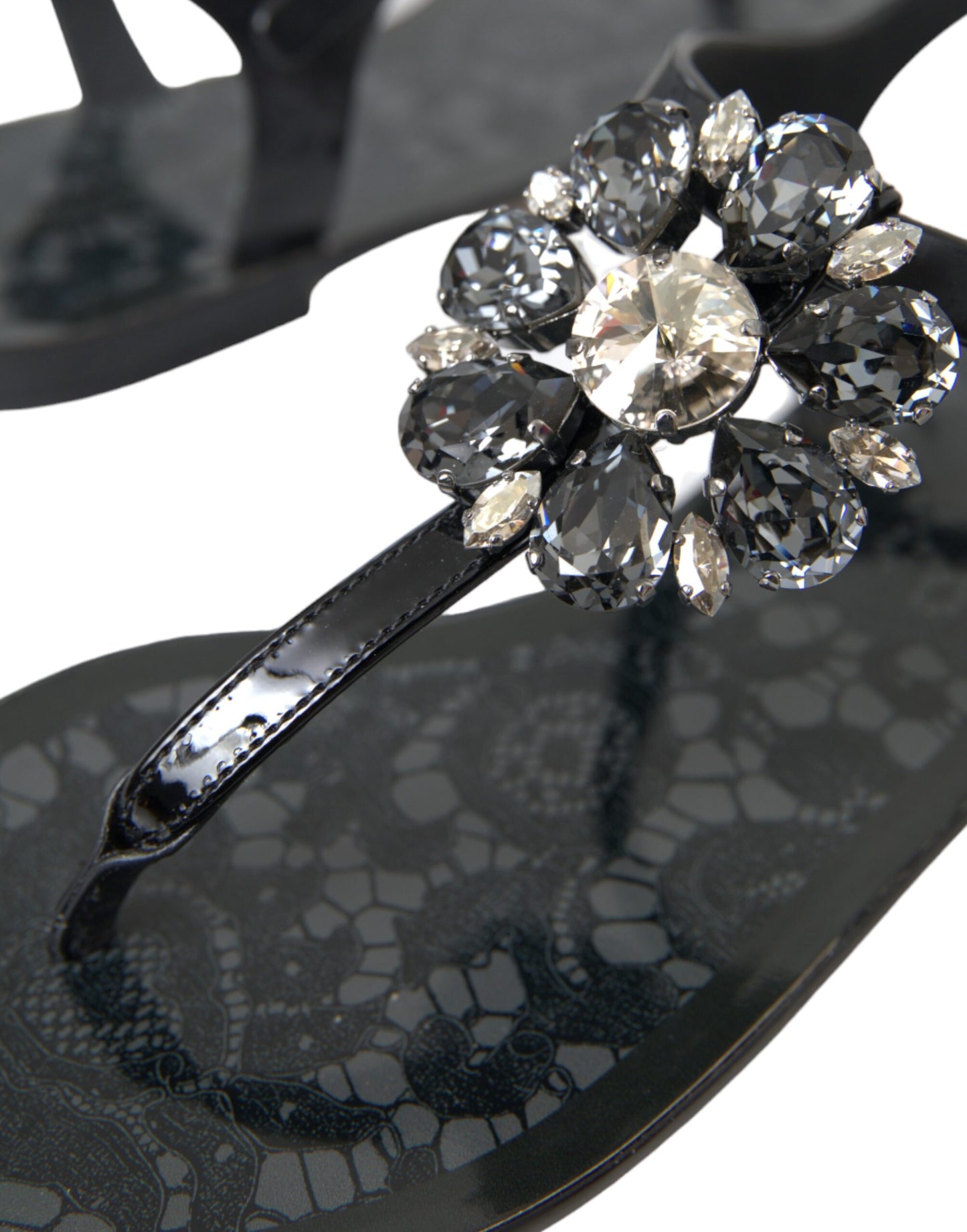 Dolce &amp; Gabbana Sandalias planas con cristales negros Chanclas Zapatos