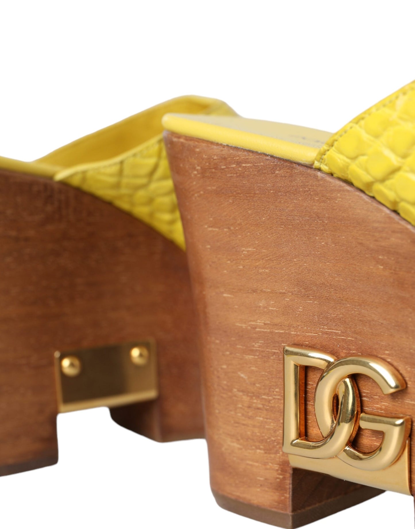 Dolce &amp; Gabbana Zapatos tipo mule con cuña de cuero amarillo