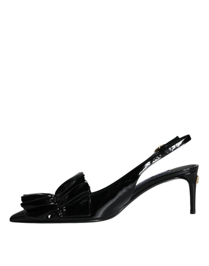Dolce &amp; Gabbana Zapatos de tacón de charol negro con tira trasera