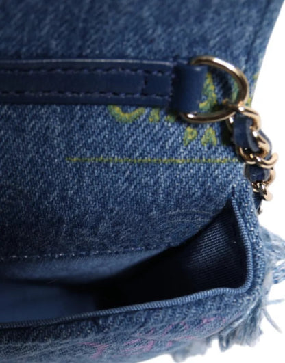 Chanel Denim Mood Flap Micro Logo Printed Fringed Shoulder Bag – par Chanel | Disponible sur Sandy Store ByNet