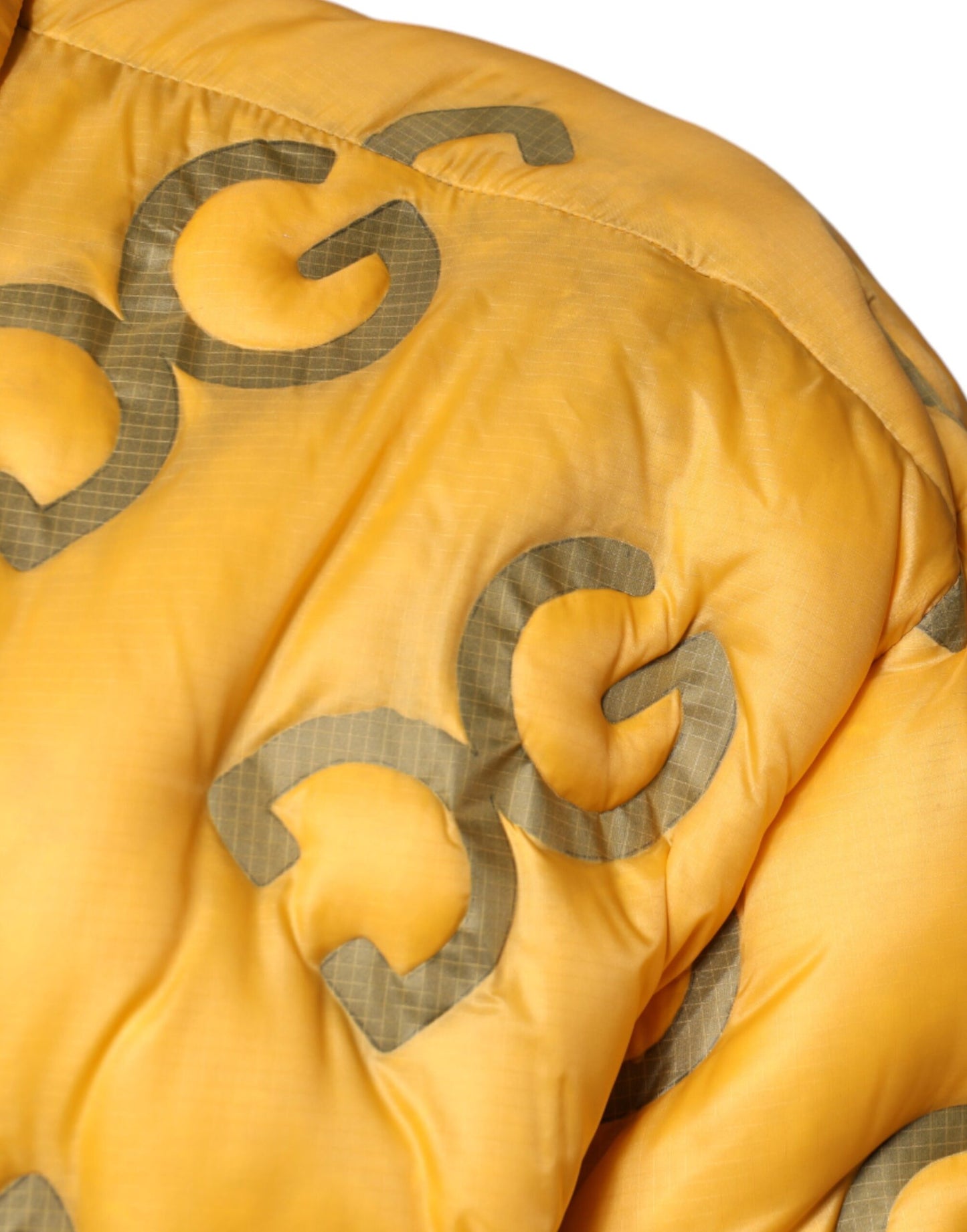 Dolce &amp; Gabbana Chaqueta tipo cazadora con botones y relleno con logo amarillo