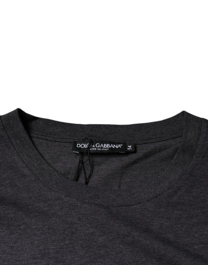 Dolce &amp; Gabbana Camiseta gris con cuello redondo y parche del logo en algodón