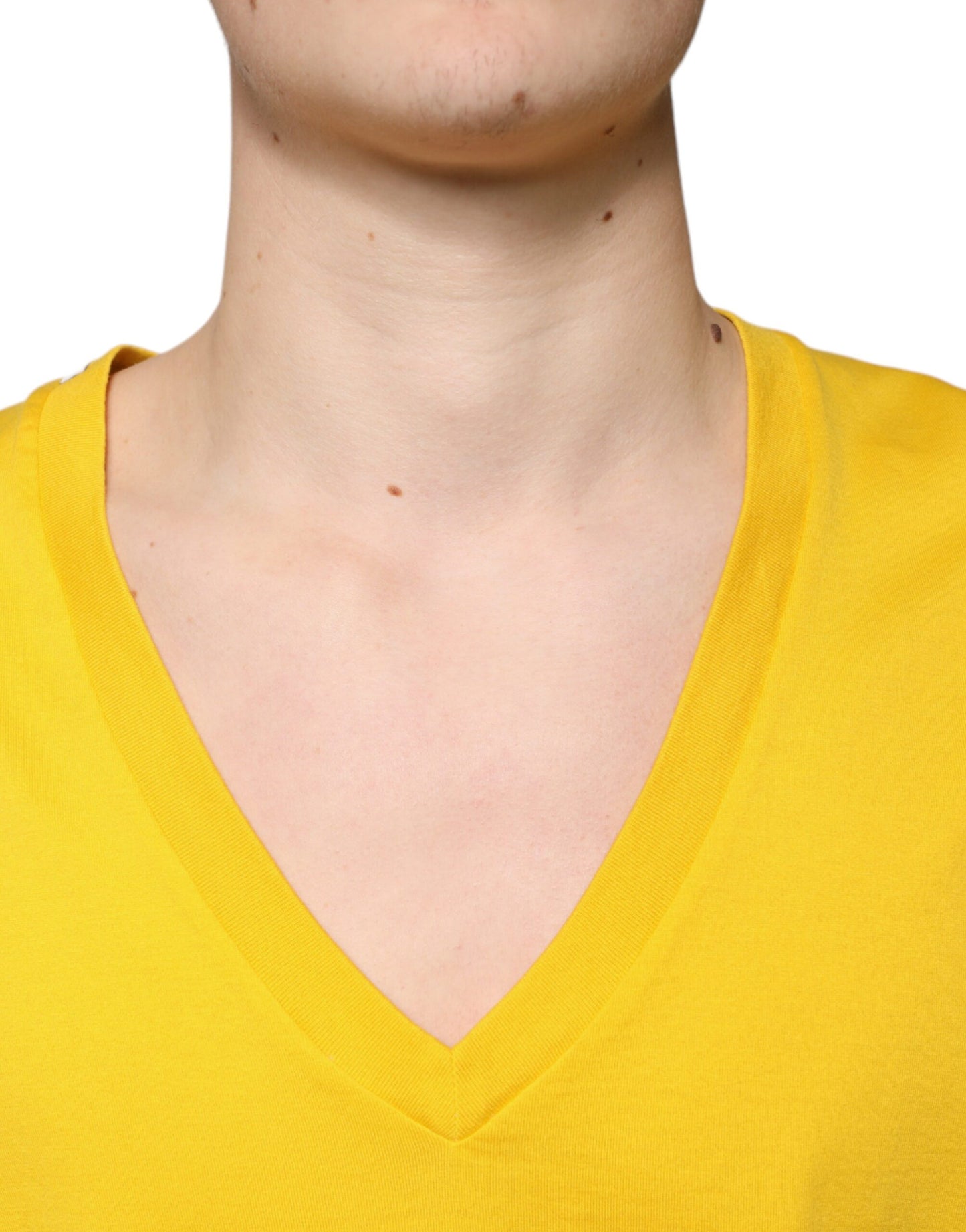 Camiseta de algodón amarilla de manga corta con cuello en V de Dolce &amp; Gabbana