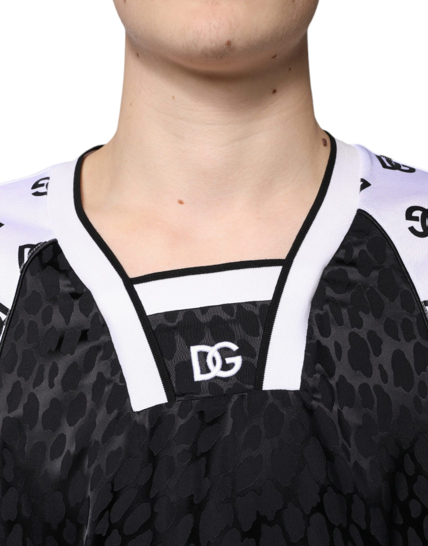 Camiseta de manga corta Dolce &amp; Gabbana con logotipo blanco y negro para hombre