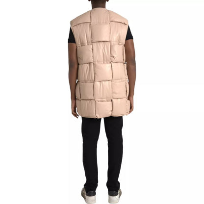 Chaqueta de piel de becerro acolchada beige sin mangas de Bottega Veneta