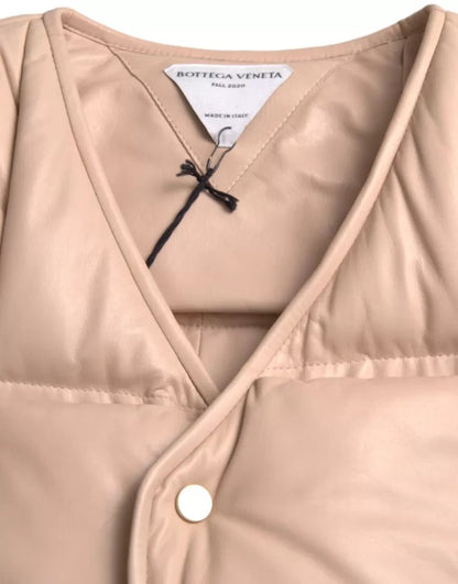Chaqueta de piel de becerro acolchada beige sin mangas de Bottega Veneta