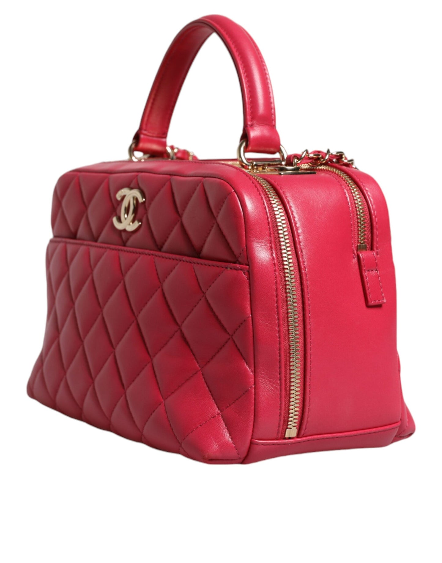 Bolso de piel de cordero con cadena CC y sello rosa de Chanel