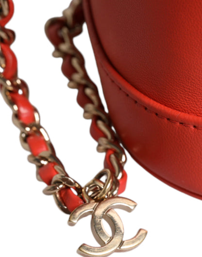 Bolso de mano con cadena y diseño de coco naranja de Chanel