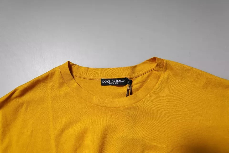Camiseta de algodón con cuello redondo y logotipo amarillo oscuro de Dolce &amp; Gabbana para hombre