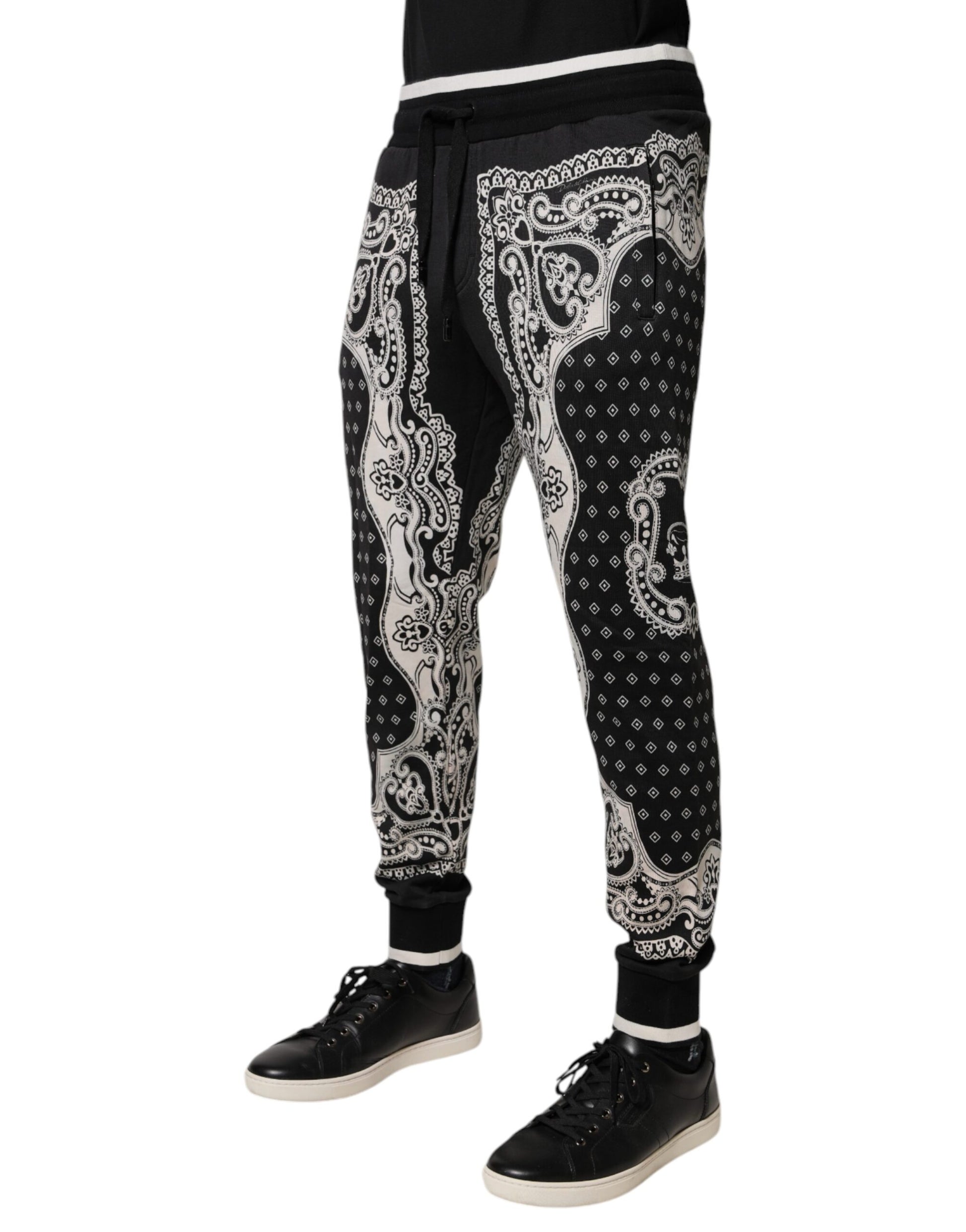 Dolce & Gabbana Black Bandana Cotton Jogger Pants – IT50 | L par Dolce & Gabbana | Disponible sur Sandy Store ByNet