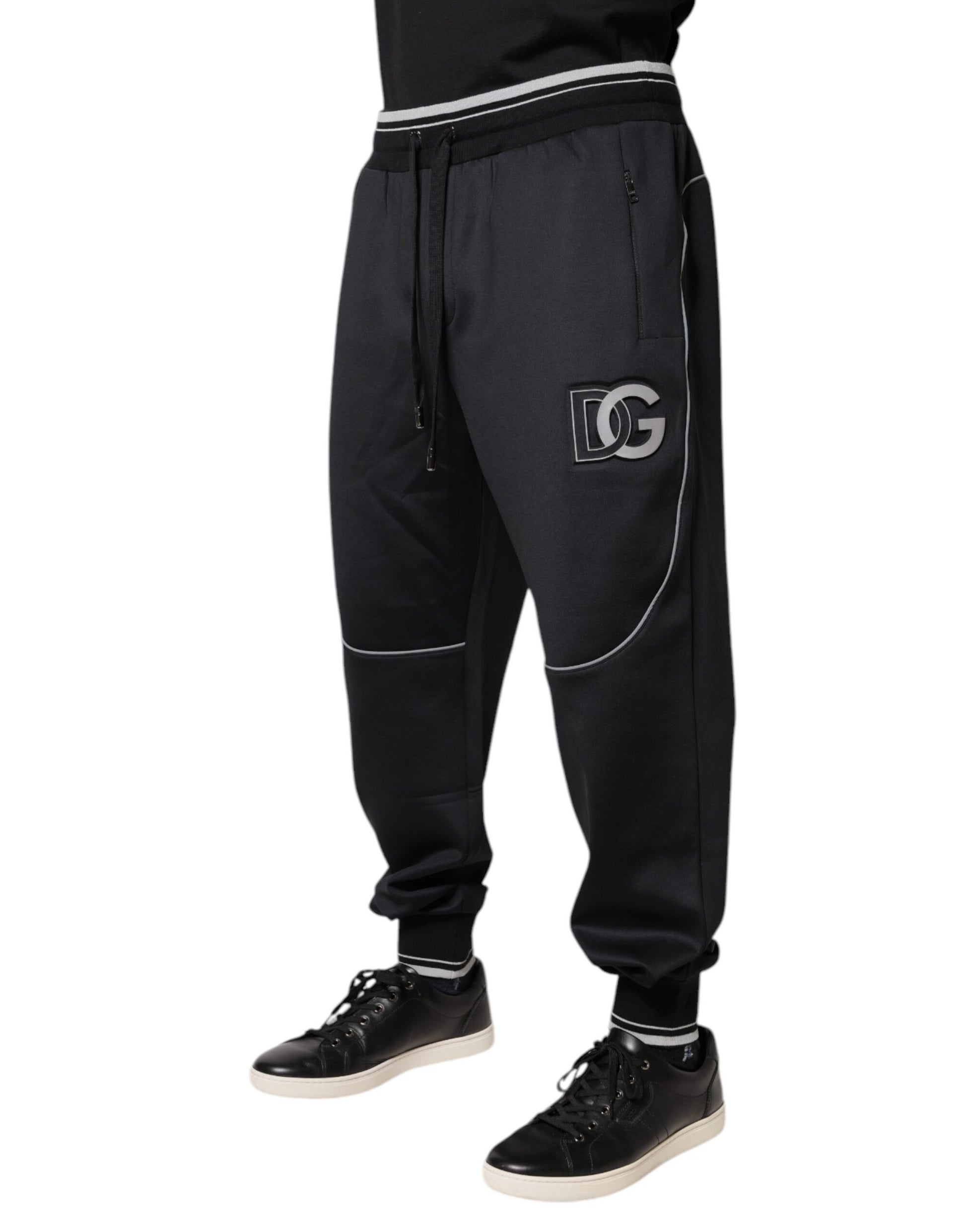 Dolce & Gabbana Black Polyester Logo Jogger Pants – IT60 | 3XL par Dolce & Gabbana | Disponible sur Sandy Store ByNet