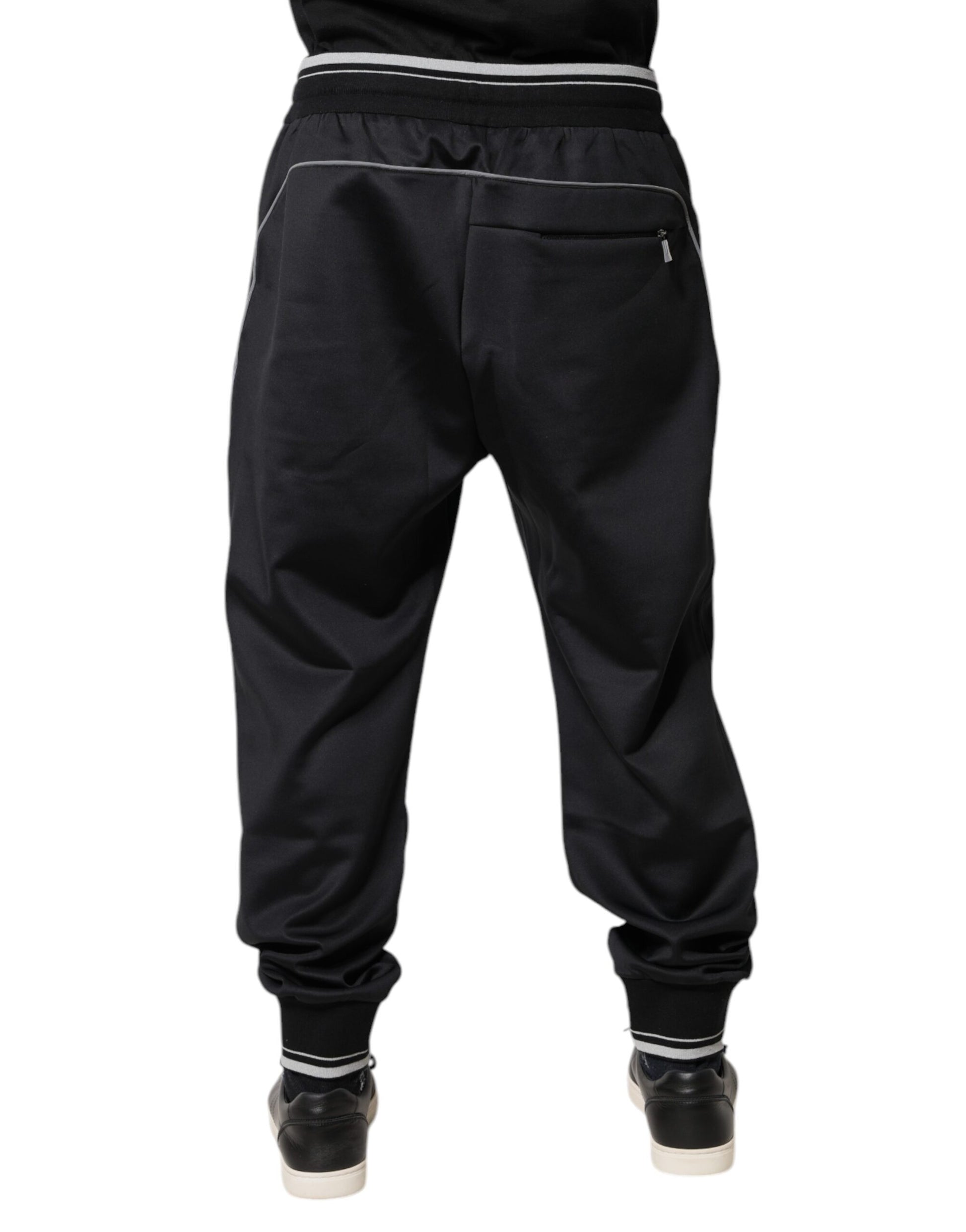 Dolce & Gabbana Black Polyester Logo Jogger Pants – IT60 | 3XL par Dolce & Gabbana | Disponible sur Sandy Store ByNet