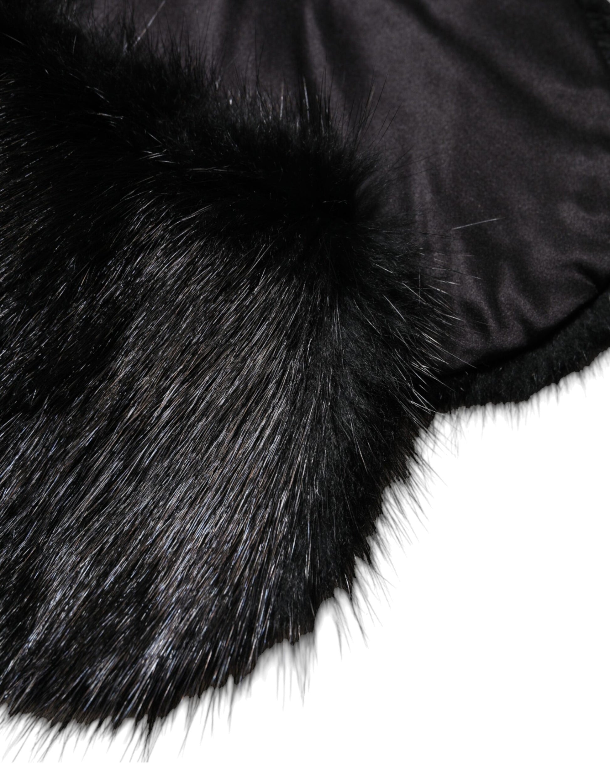 Dolce & Gabbana Black Fur Shawl Neck Wrap Cover Collar Scarf – IT40|S par Dolce & Gabbana | Disponible sur Sandy Store ByNet