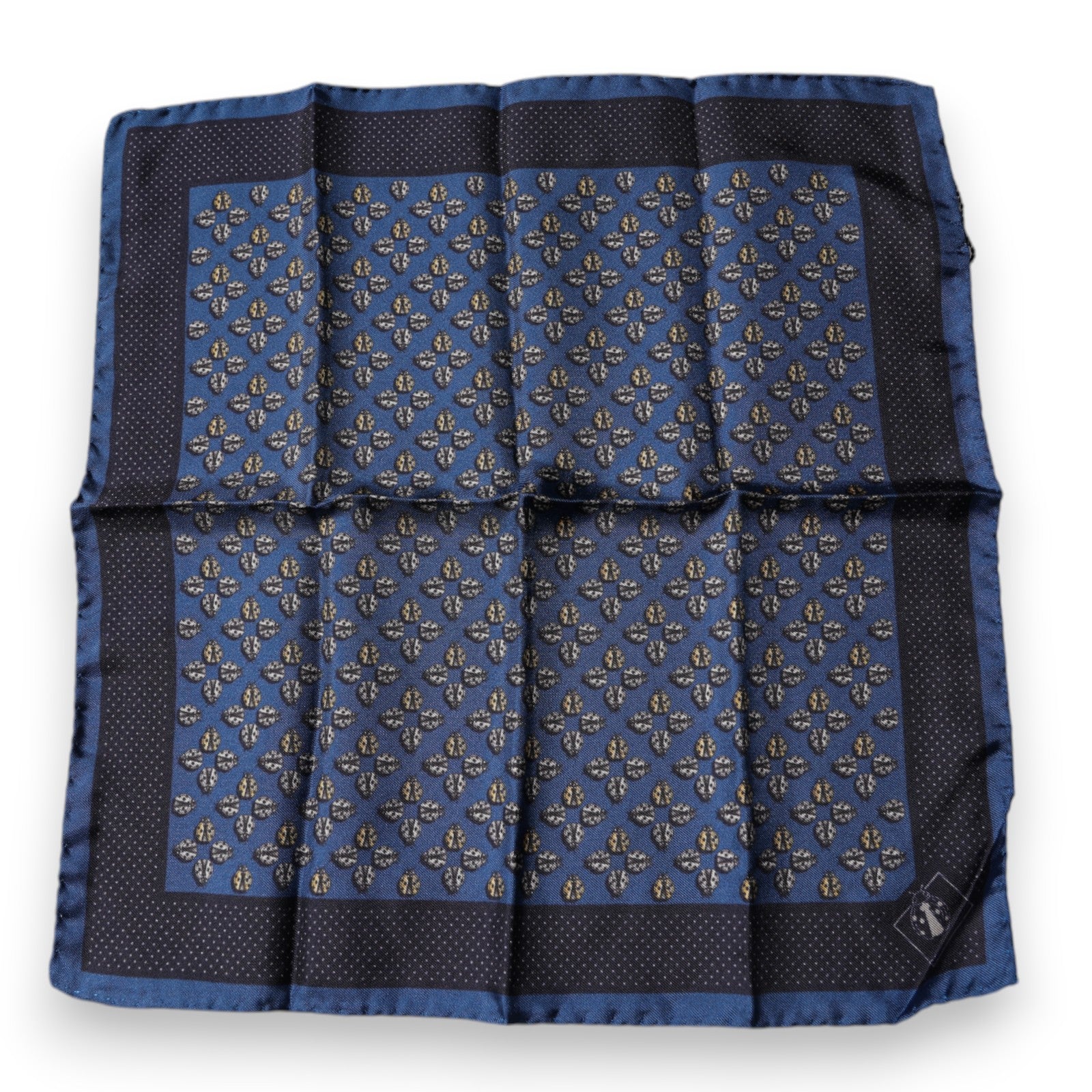 Dolce & Gabbana Blue Lady Bug Silk Square Handkerchief Scarf – par Dolce & Gabbana | Disponible sur Sandy Store ByNet