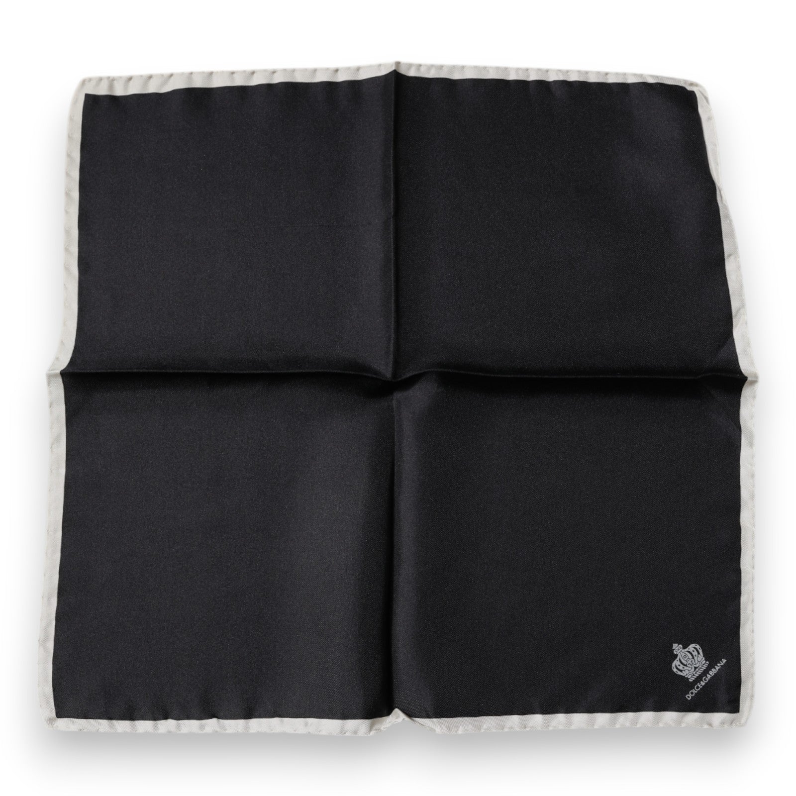 Dolce & Gabbana Black Crown Logo Square Handkerchief Scarf – par Dolce & Gabbana | Disponible sur Sandy Store ByNet