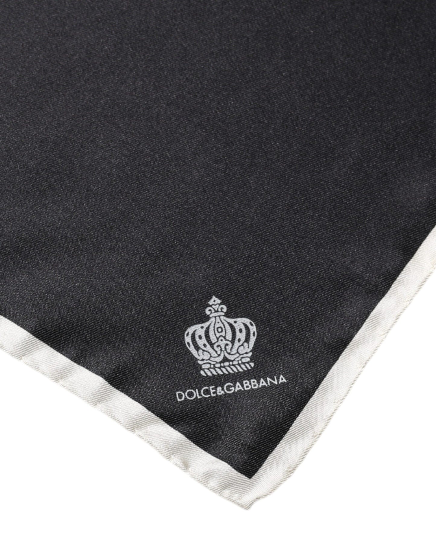 Dolce & Gabbana Black Crown Logo Square Handkerchief Scarf – par Dolce & Gabbana | Disponible sur Sandy Store ByNet
