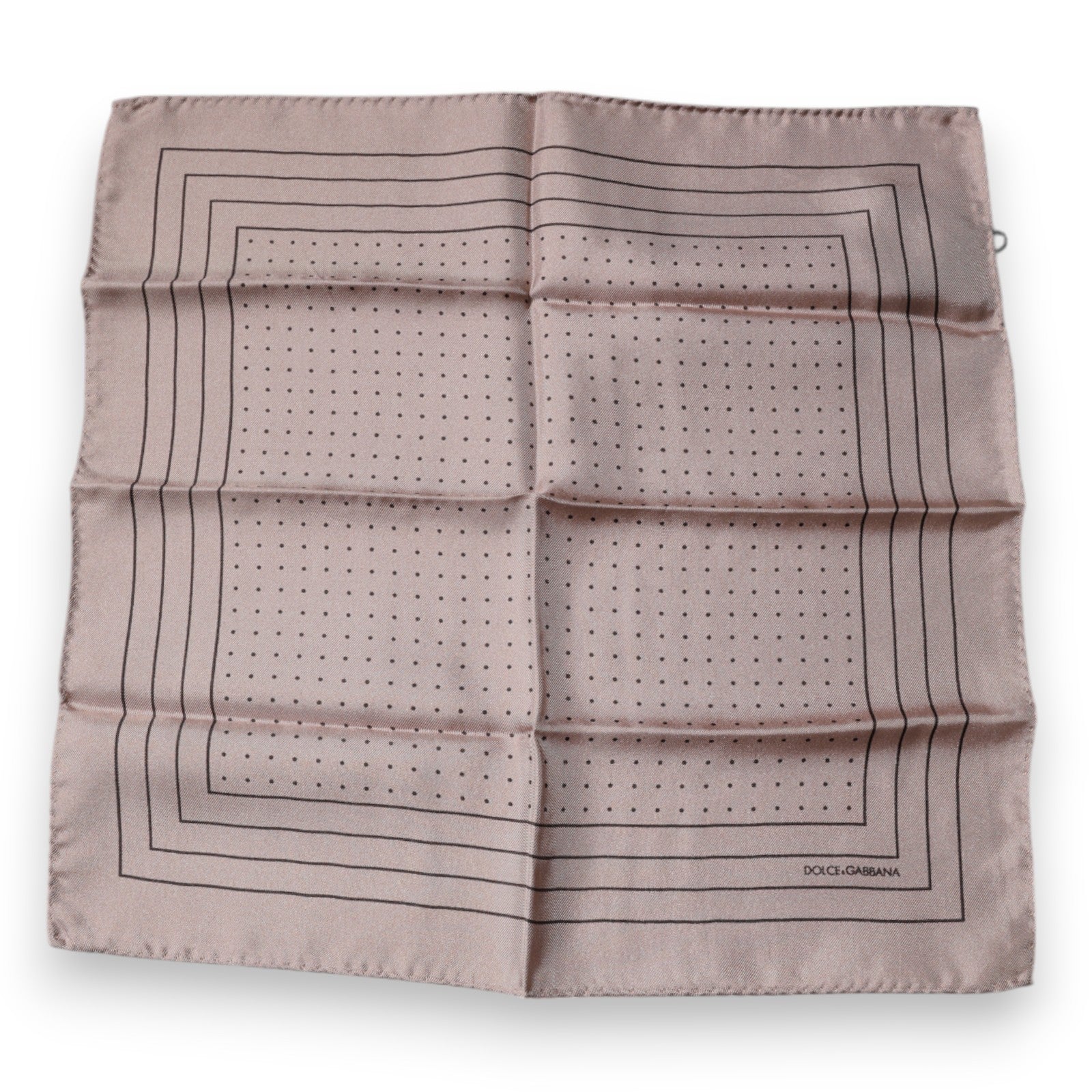 Dolce & Gabbana Pink Polka Dots Square Handkerchief Scarf – par Dolce & Gabbana | Disponible sur Sandy Store ByNet