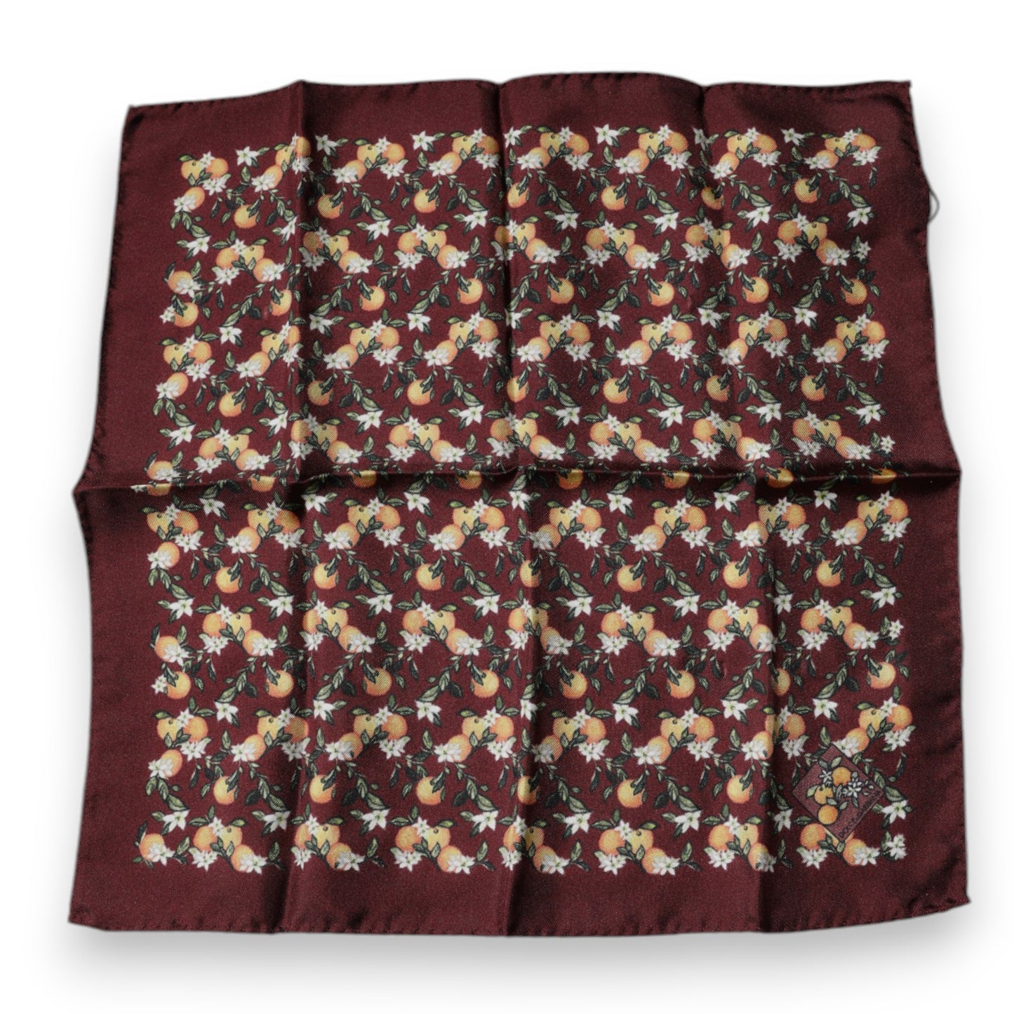 Dolce & Gabbana Maroon Oranges Silk Square Handkerchief Scarf – par Dolce & Gabbana | Disponible sur Sandy Store ByNet