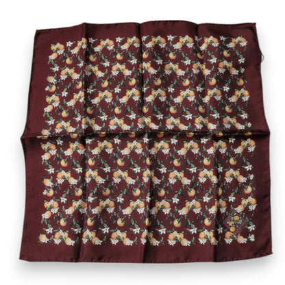 Dolce & Gabbana Maroon Oranges Silk Square Handkerchief Scarf – par Dolce & Gabbana | Disponible sur Sandy Store ByNet