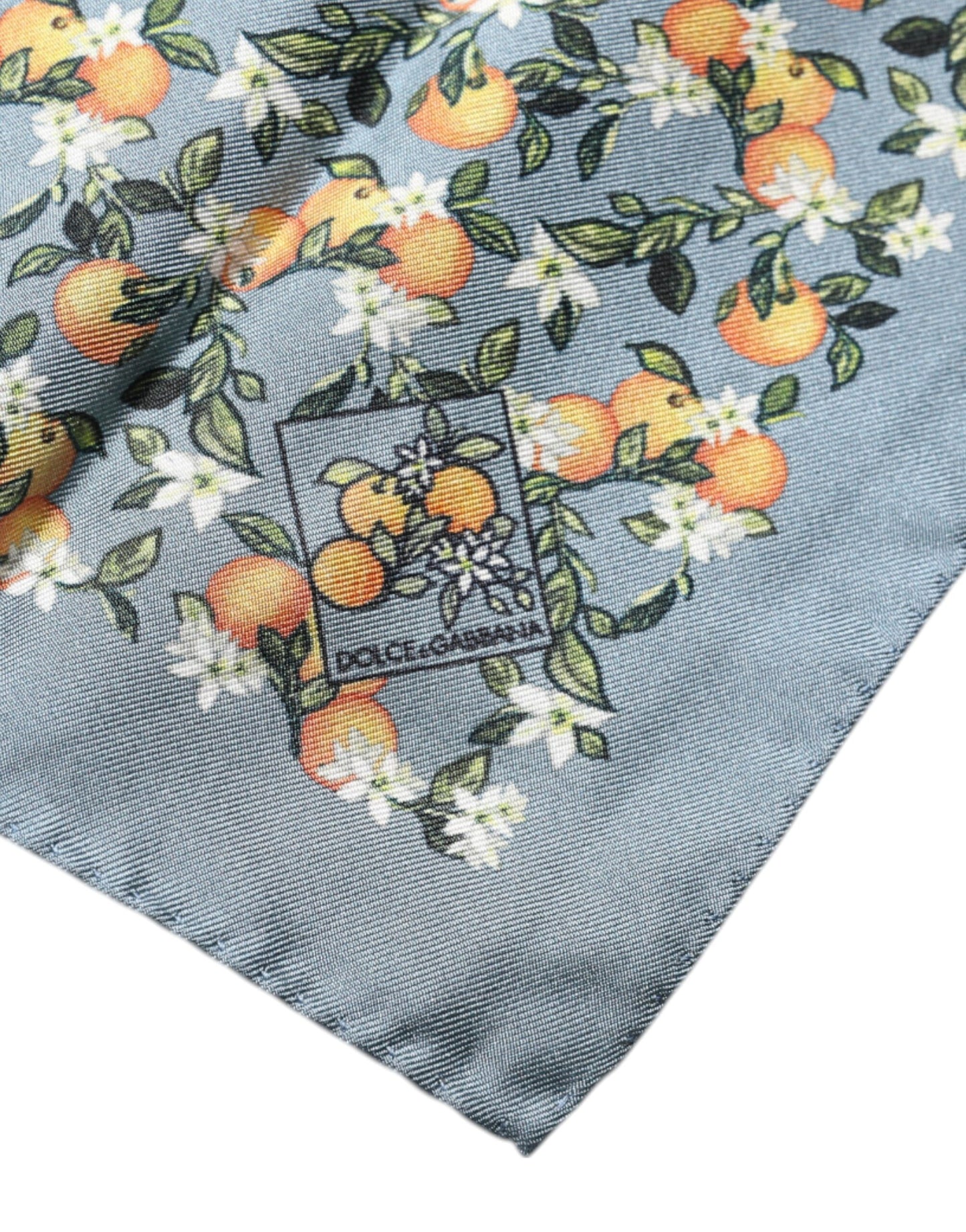 Dolce & Gabbana Gray Oranges Silk Square Handkerchief Scarf – par Dolce & Gabbana | Disponible sur Sandy Store ByNet