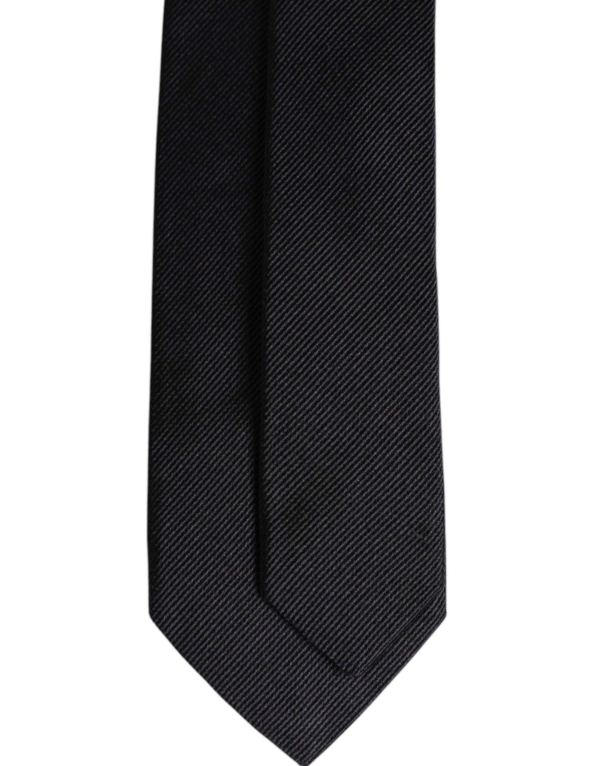 Dolce & Gabbana Black Solid Silk Adjustable Necktie Tie – par Dolce & Gabbana | Disponible sur Sandy Store ByNet