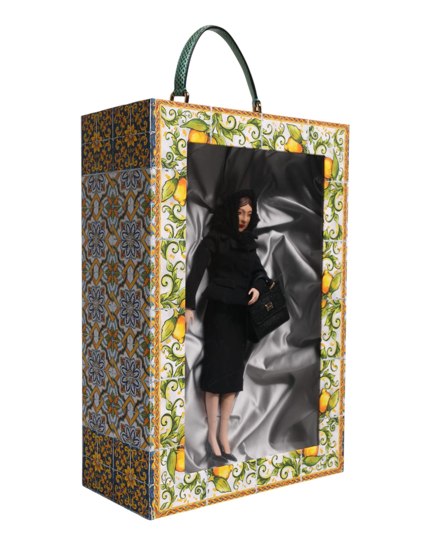 Poupées Dolce &amp; Gabbana en céramique, porcelaine, cuir et robe noire