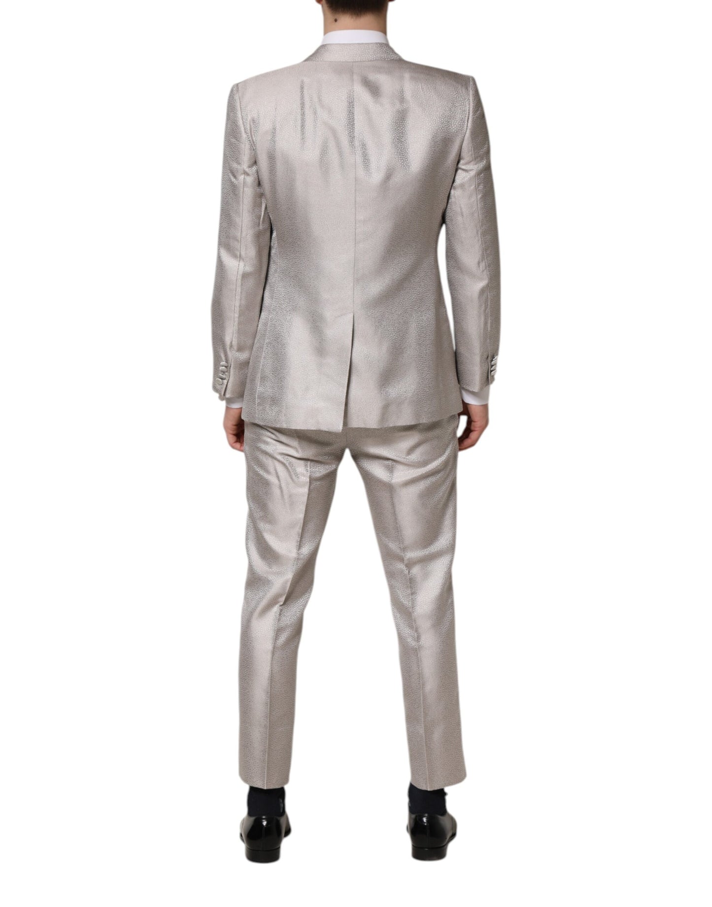 Traje de dos piezas de seda jacquard con lunares en gris claro de Dolce &amp; Gabbana
