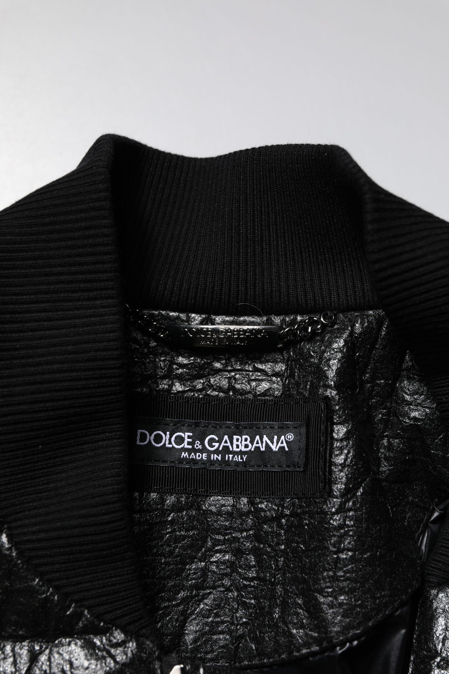 Chaqueta bomber con cremallera completa y placa del logotipo en negro de Dolce &amp; Gabbana