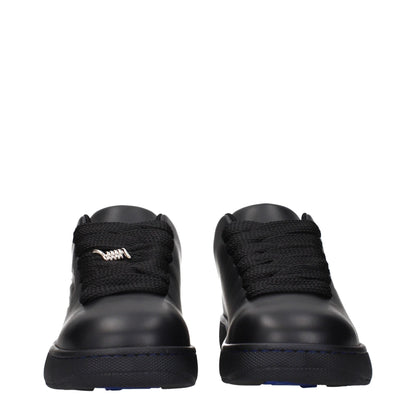 Burberry Black Leather Low Tops – EU40/US7 par Burberry | Disponible sur Sandy Store ByNet